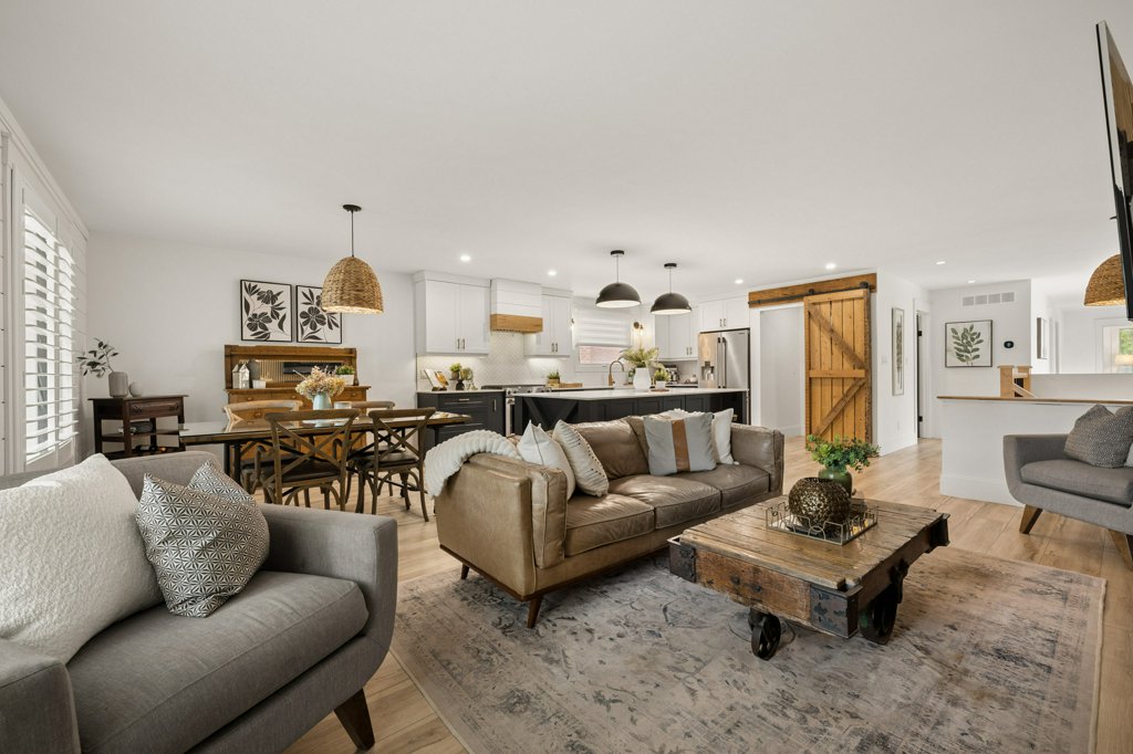 361 LEE Circle, Waterloo