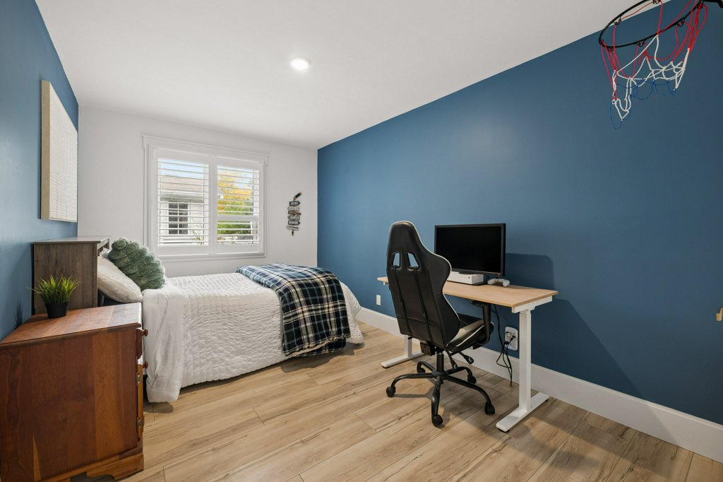 361 LEE Circle, Waterloo