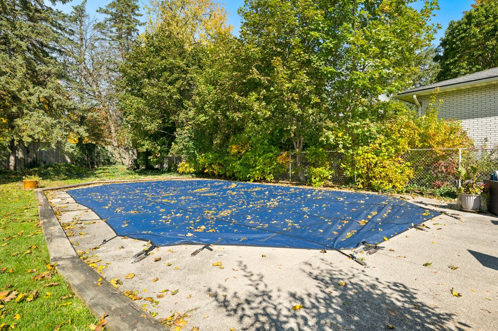 361 LEE Circle, Waterloo